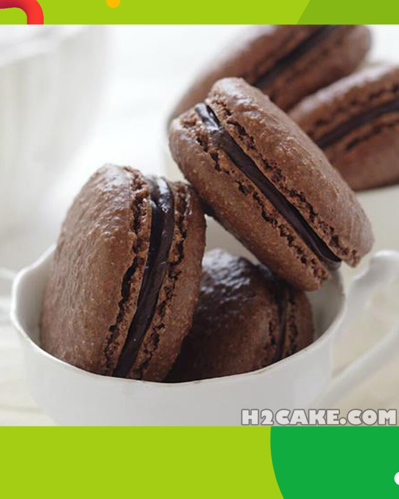 Black-Forest-Macarons-6